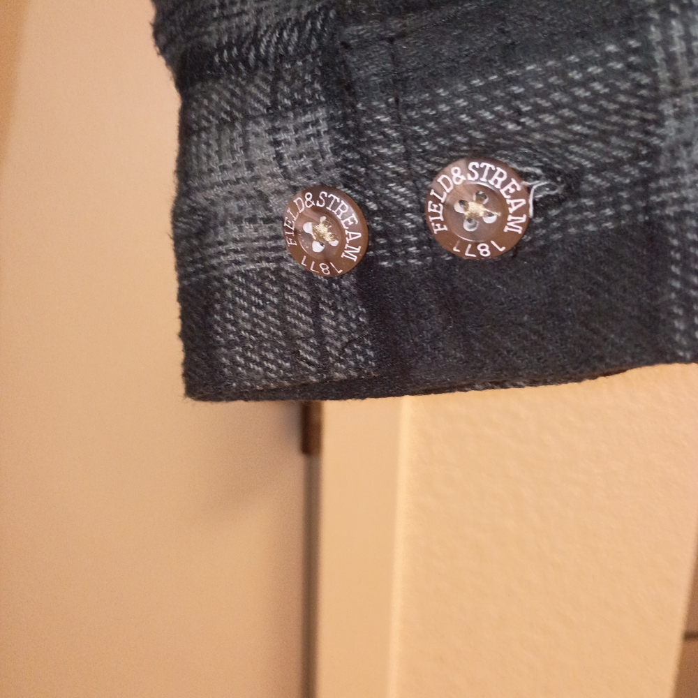 Field & Stream Men's Black and Gray Plaid Shirt Jacket - Picture 7 of 11